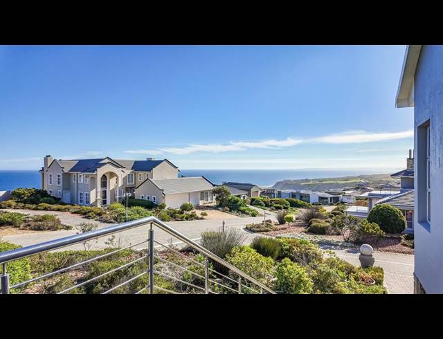 4 BEDROOM HOUSE FOR SALE IN PINNACLE POINT GOLF ESTATE